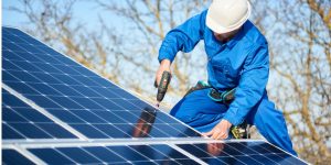 Installation Maintenance Panneaux Solaires Photovoltaïques à Roquefere